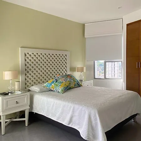 Amazing 3br With Ocean View In Marbella *