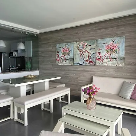 Amazing 3br With Ocean View In Marbella Cartagena