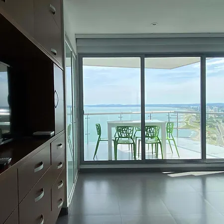 Amazing 3br With Ocean View In Marbella